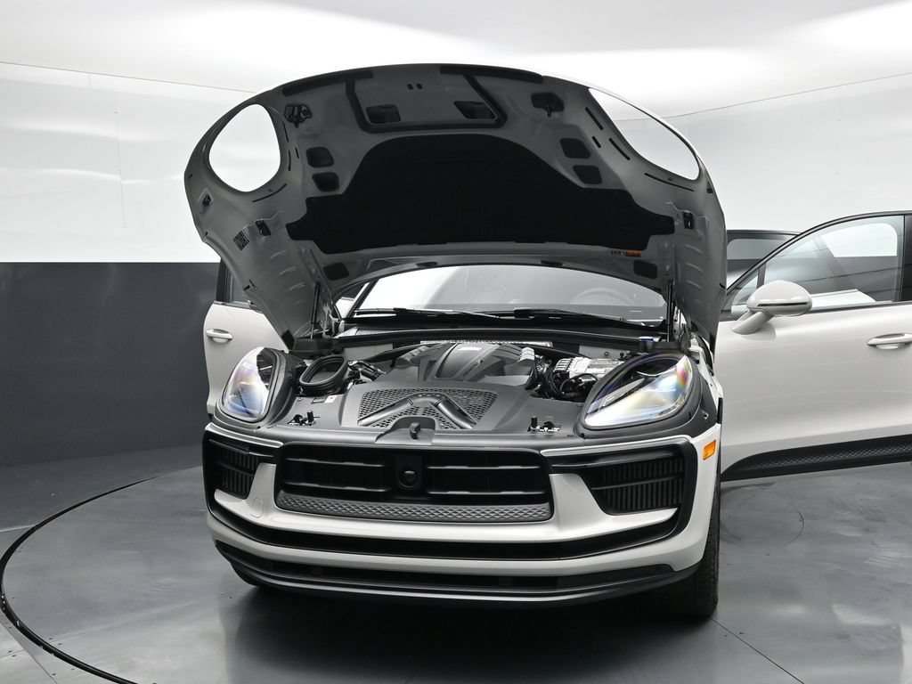 New 2026 Porsche Macan S AWD/4WD image 32