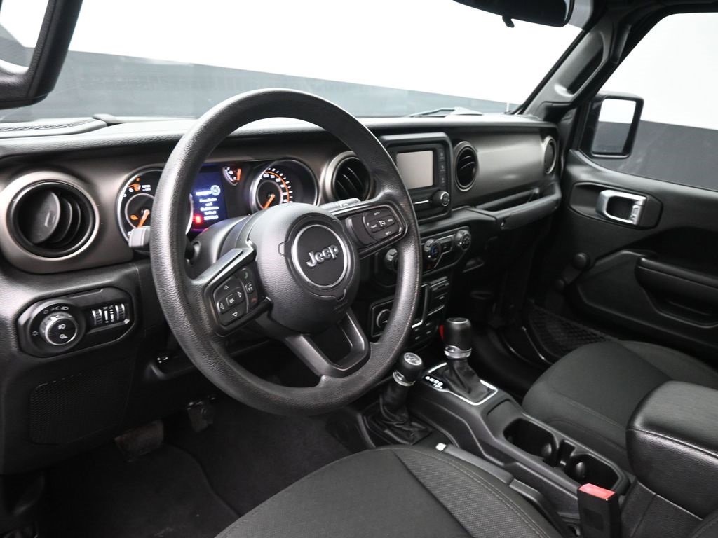 Used 2021 Jeep Gladiator Sport image 33