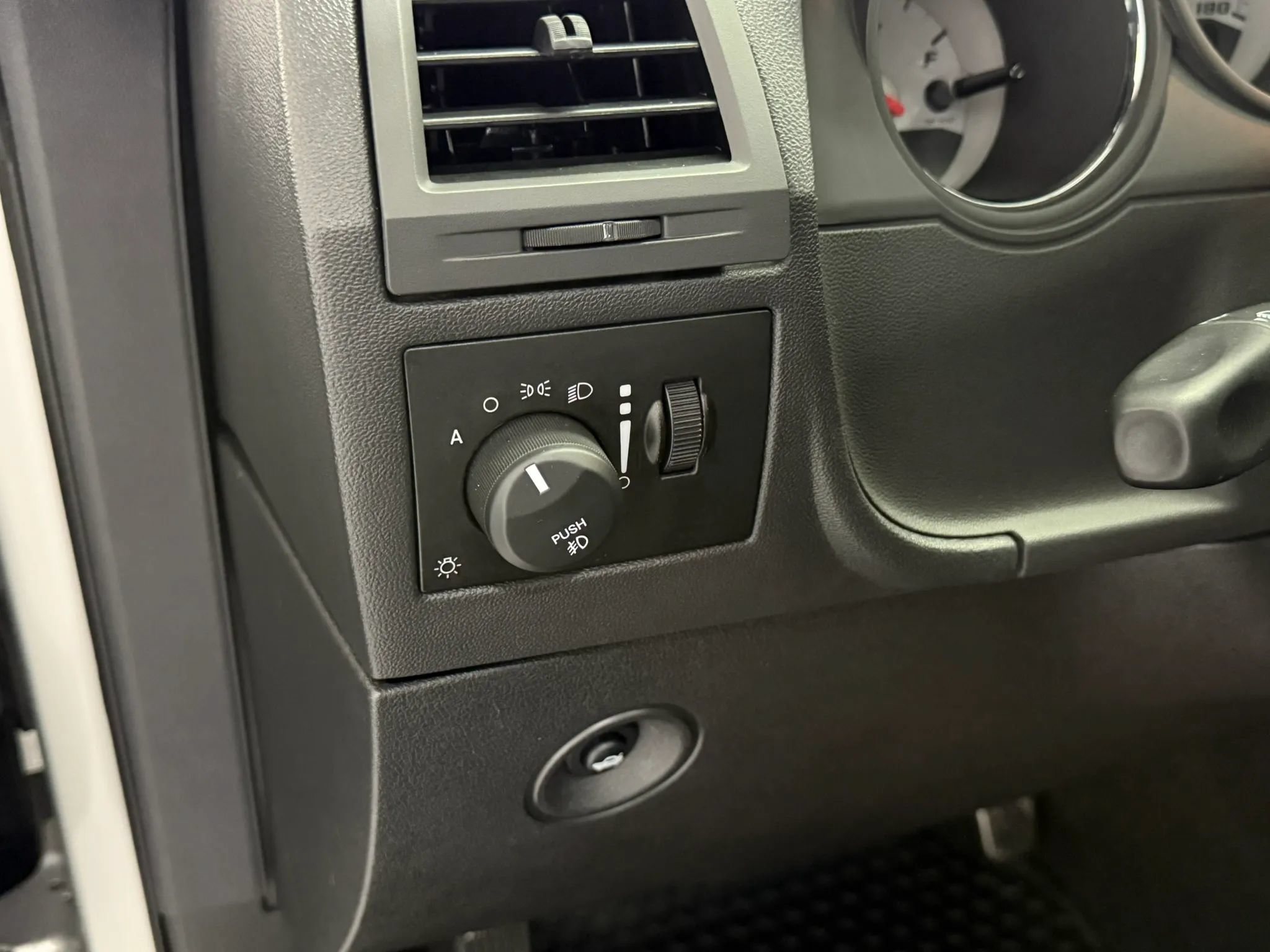Used 2008 Dodge Challenger SRT8 RWD image 74