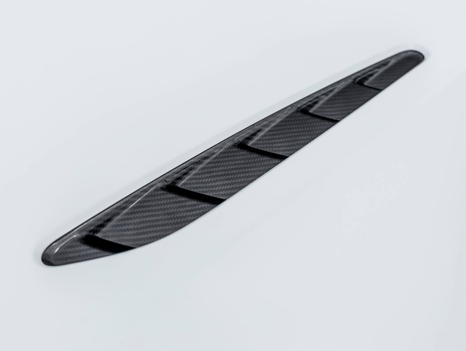 Used 2023 Aston Martin V8 Vantage Roadster RWD image 18