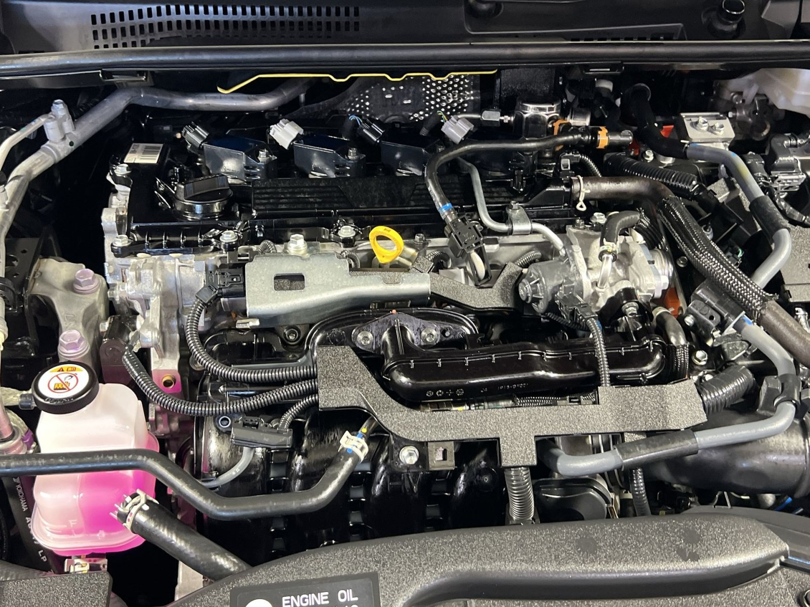 Used 2025 Toyota Prius LE FWD image 29