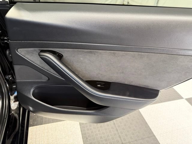 Used 2020 Tesla Model 3 Standard Range Plus RWD image 24