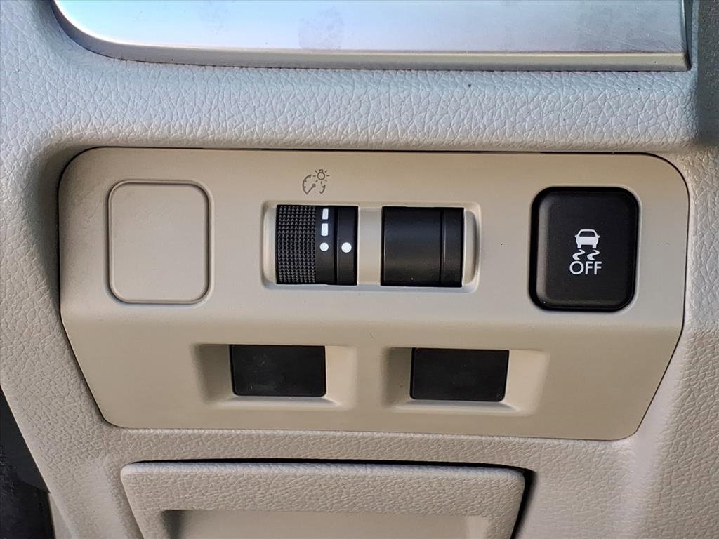 Used 2018 Subaru Forester 2.5i Premium w/ All-Weather Package image 14