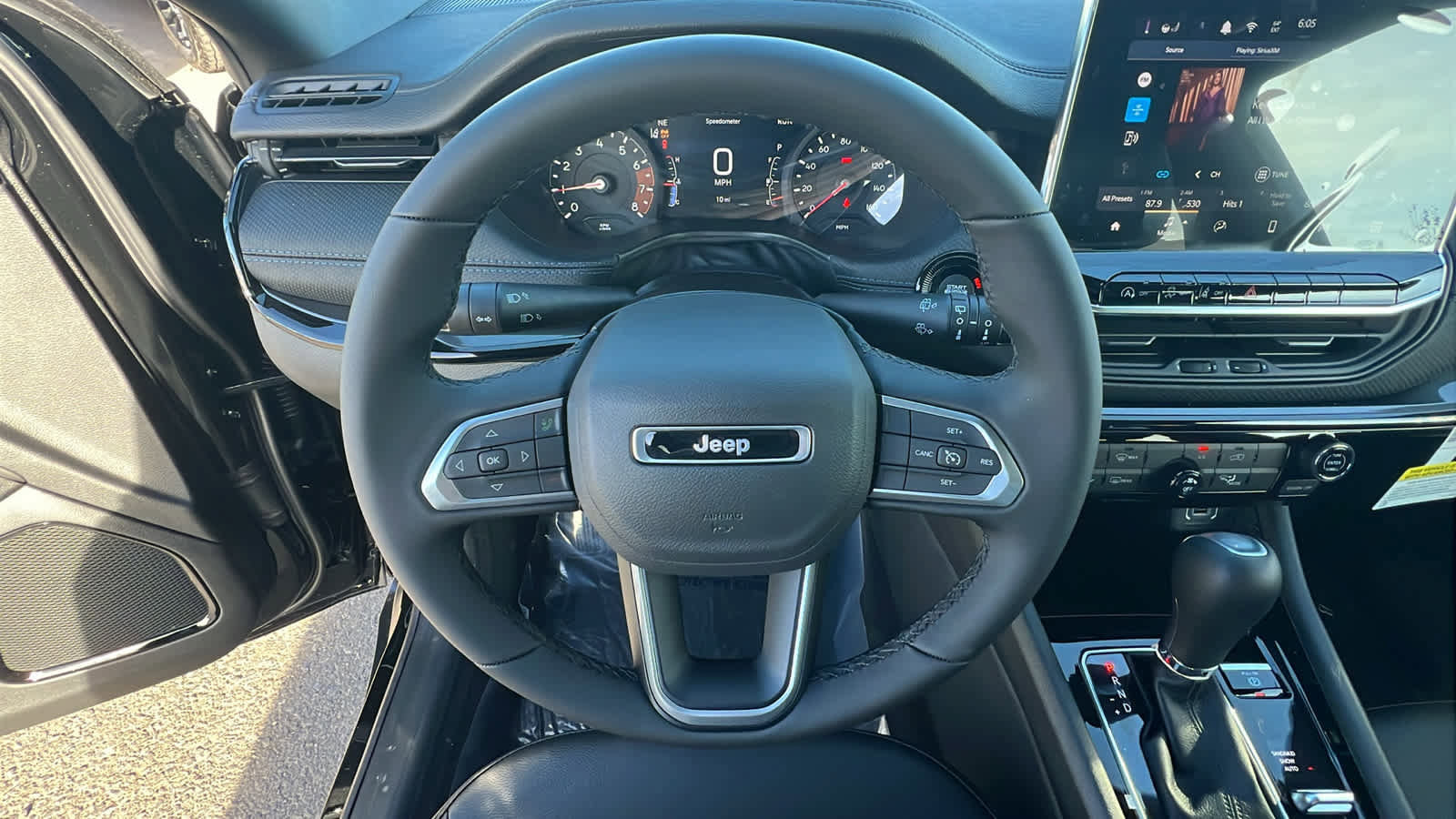 New 2026 Jeep Compass Latitude image 18