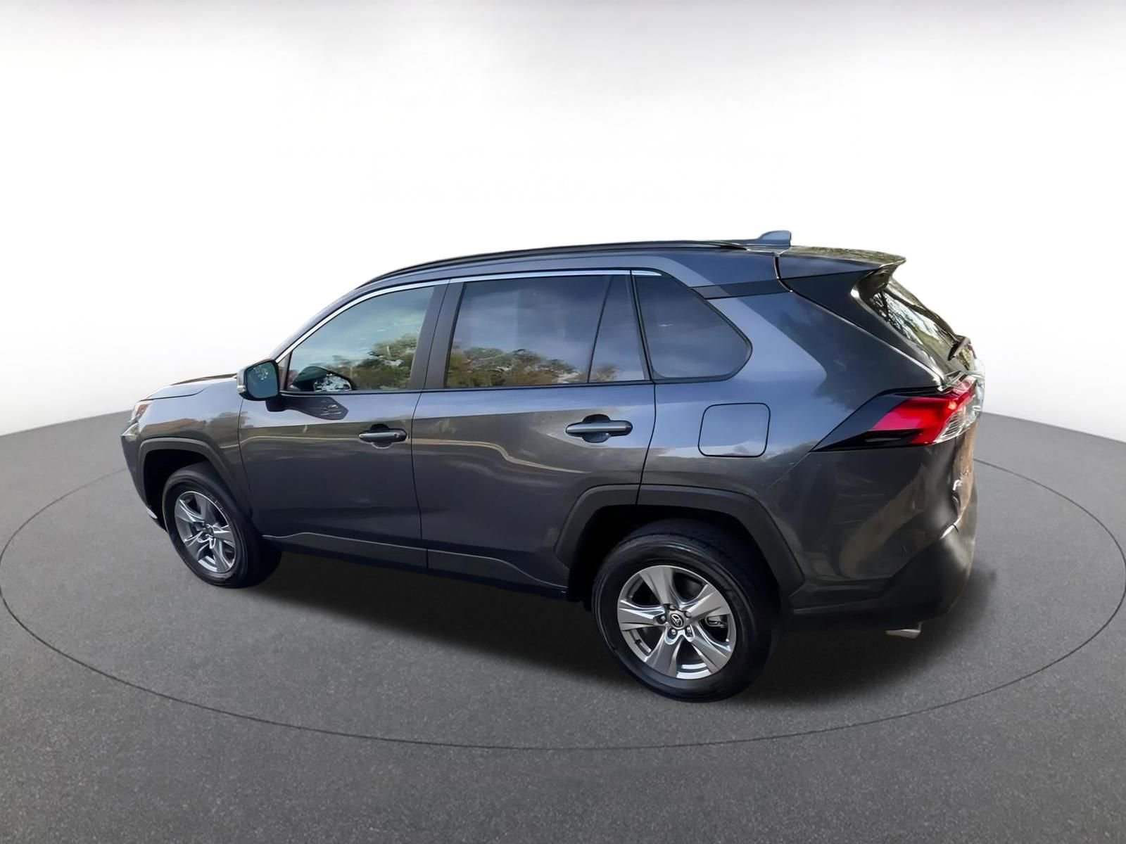 Used 2025 Toyota RAV4 XLE image 10