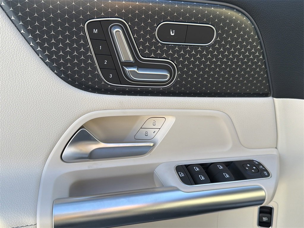 New 2026 Mercedes-Benz GLA 250 4MATIC image 24