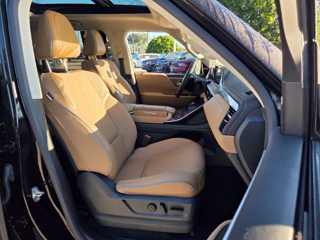 Certified 2025 INFINITI QX80 Luxe AWD/4WD image 21