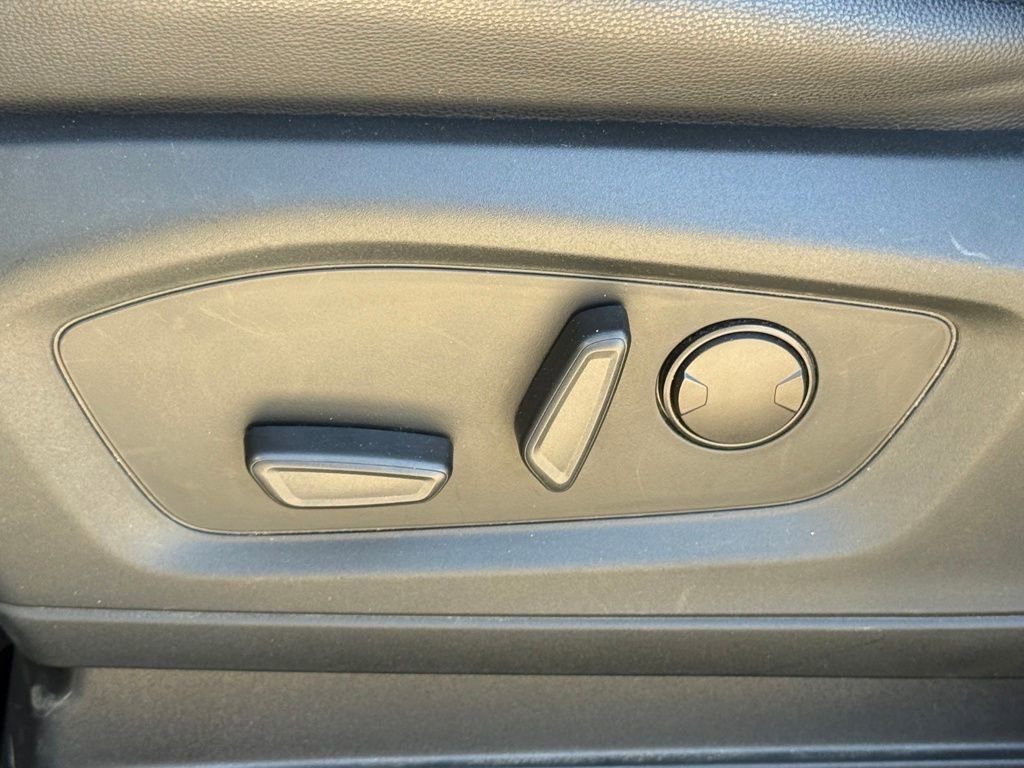 Used 2021 Ford Explorer Limited w/ Equipment Group 301A image 27