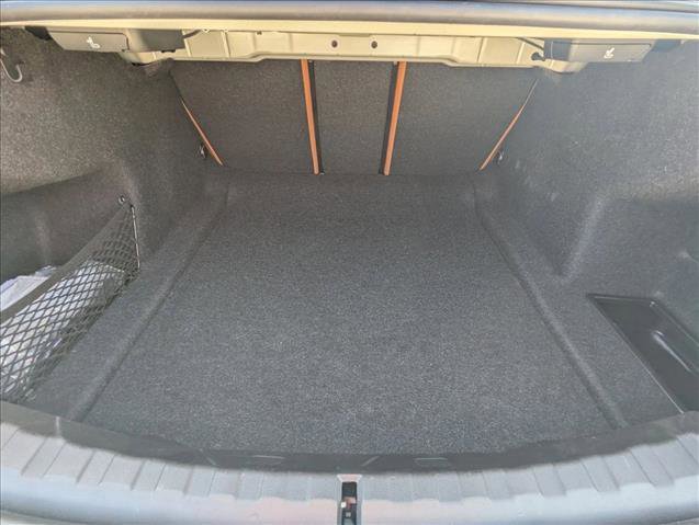 Certified 2025 BMW 330i Sedan w/ Premium Package image 6