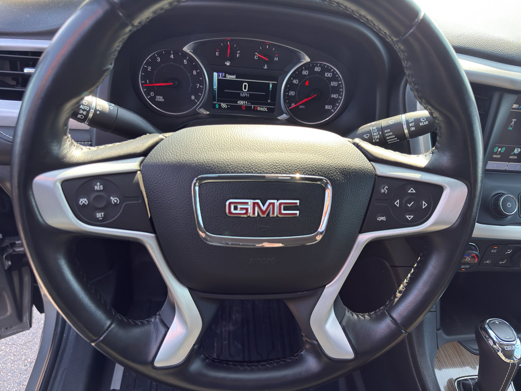 Used 2019 GMC Acadia SLE image 16
