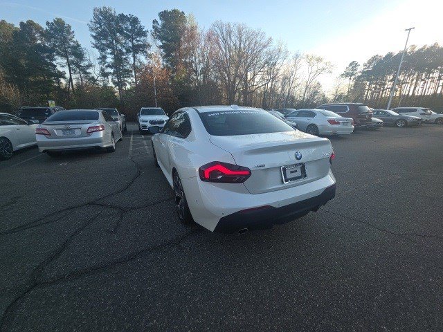 Used 2025 BMW 230i xDrive Coupe w/ Premium Package image 11