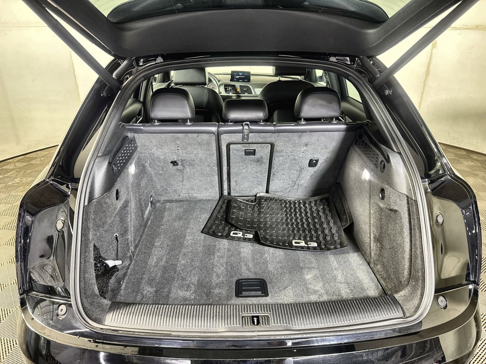 Used 2018 Audi Q3 2.0T Premium FWD image 26