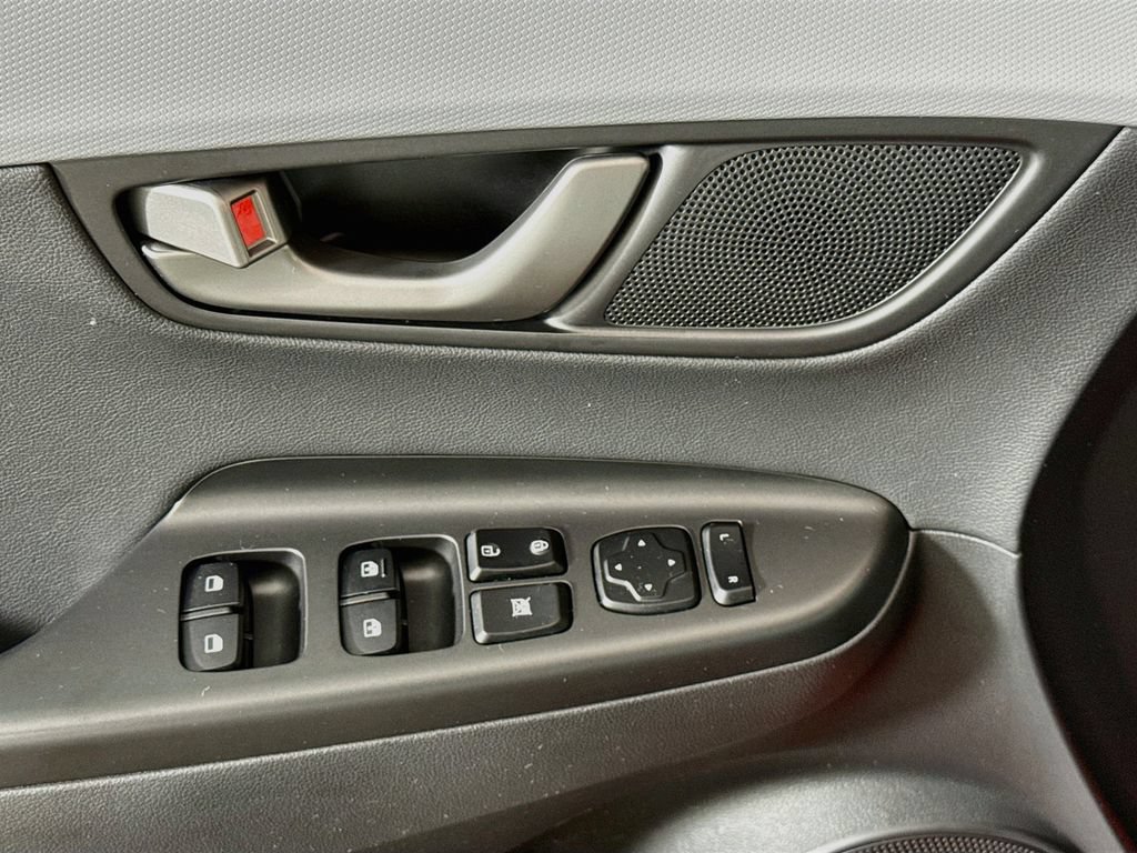 Used 2019 Hyundai Kona Ultimate FWD image 25