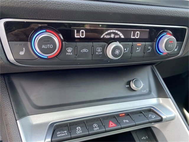 Used 2022 Audi Q3 2.0T Premium image 18