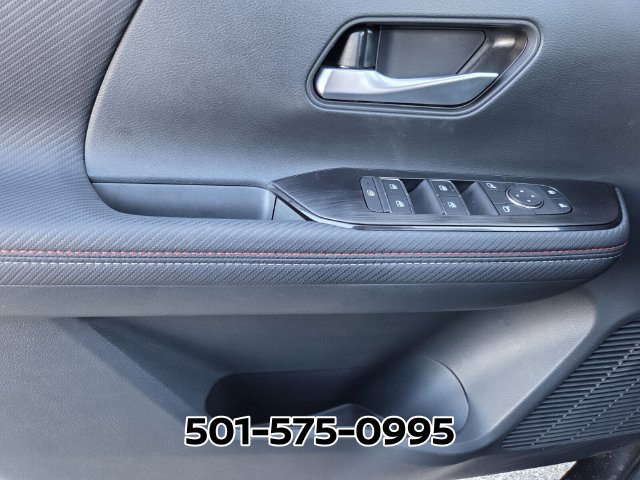 Used 2025 Nissan Kicks SR FWD image 33