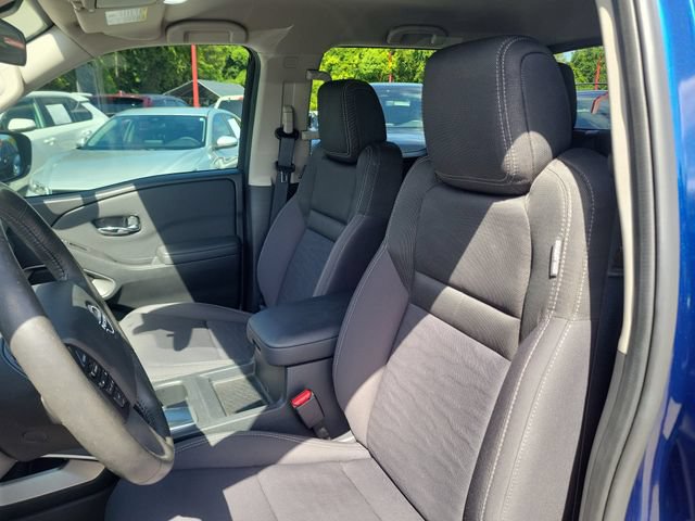 Certified 2022 Nissan Frontier SV RWD image 17