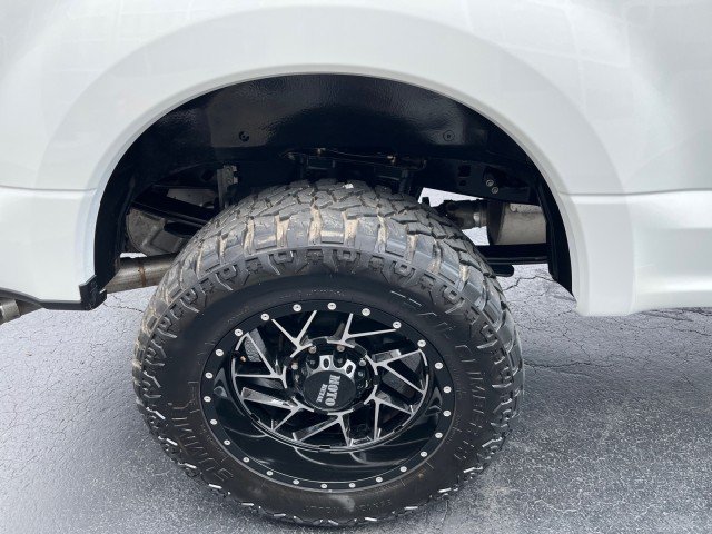 Used 2022 Ford F250 Platinum w/ FX4 Off-Road Package AWD/4WD image 6