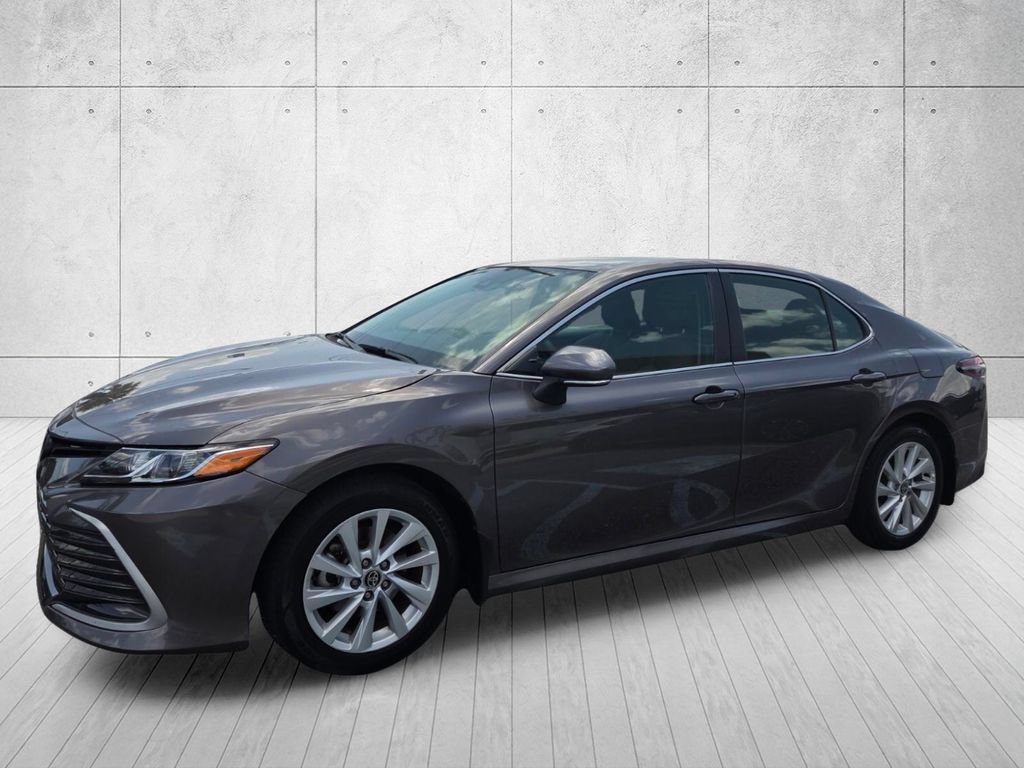Used 2024 Toyota Camry LE w/ Convenience Package FWD image 1