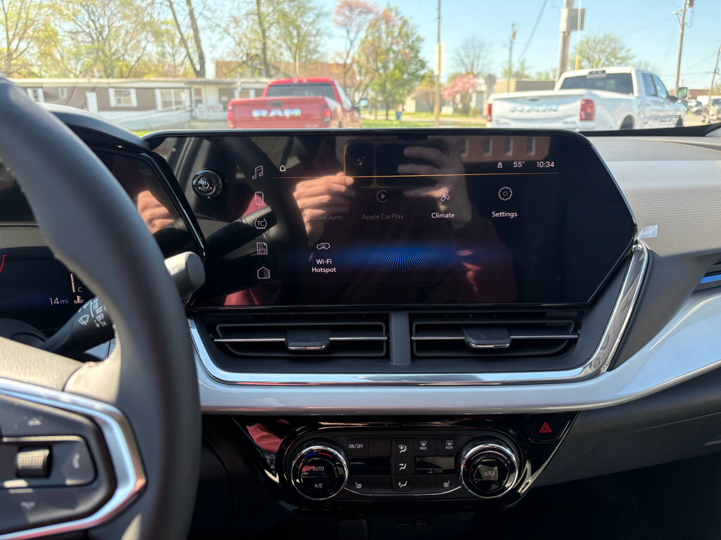 New 2026 Chevrolet Trax LT w/ Midnight Edition image 11