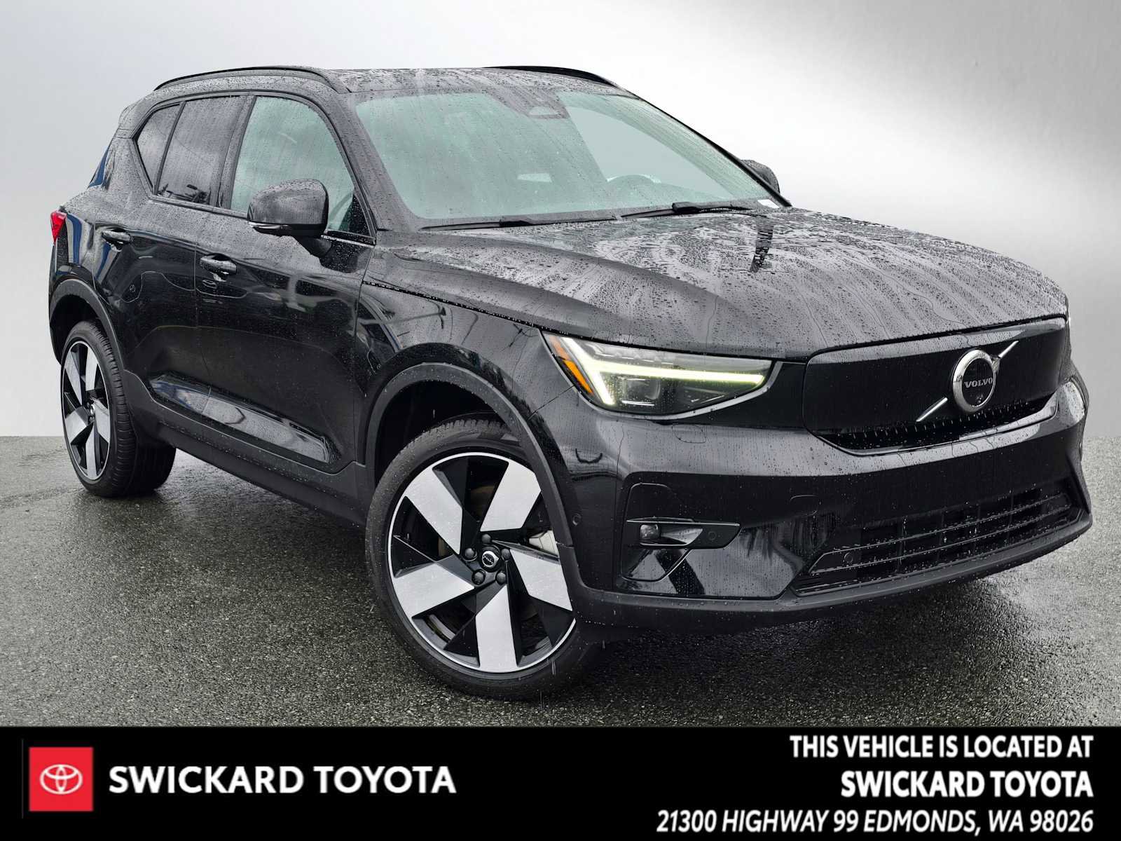 Used 2023 Volvo XC40 Recharge Ultimate w/ Protection Package Premier image 1
