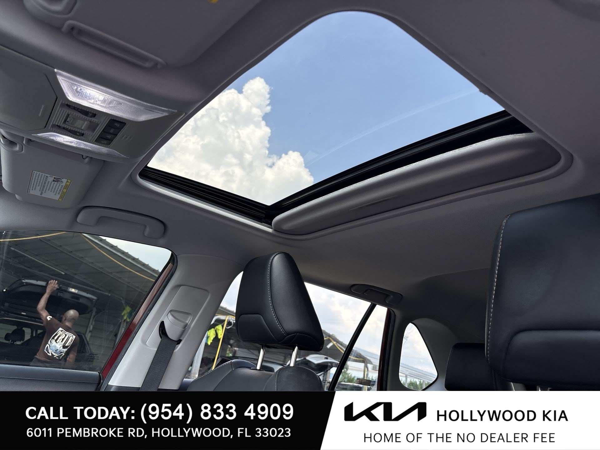 Used 2021 Toyota RAV4 XLE Premium FWD image 16