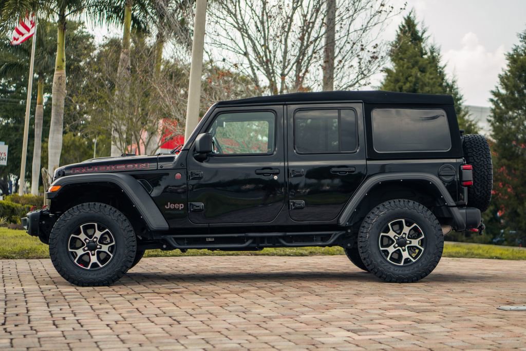 Used 2022 Jeep Wrangler Unlimited Rubicon AWD/4WD image 2