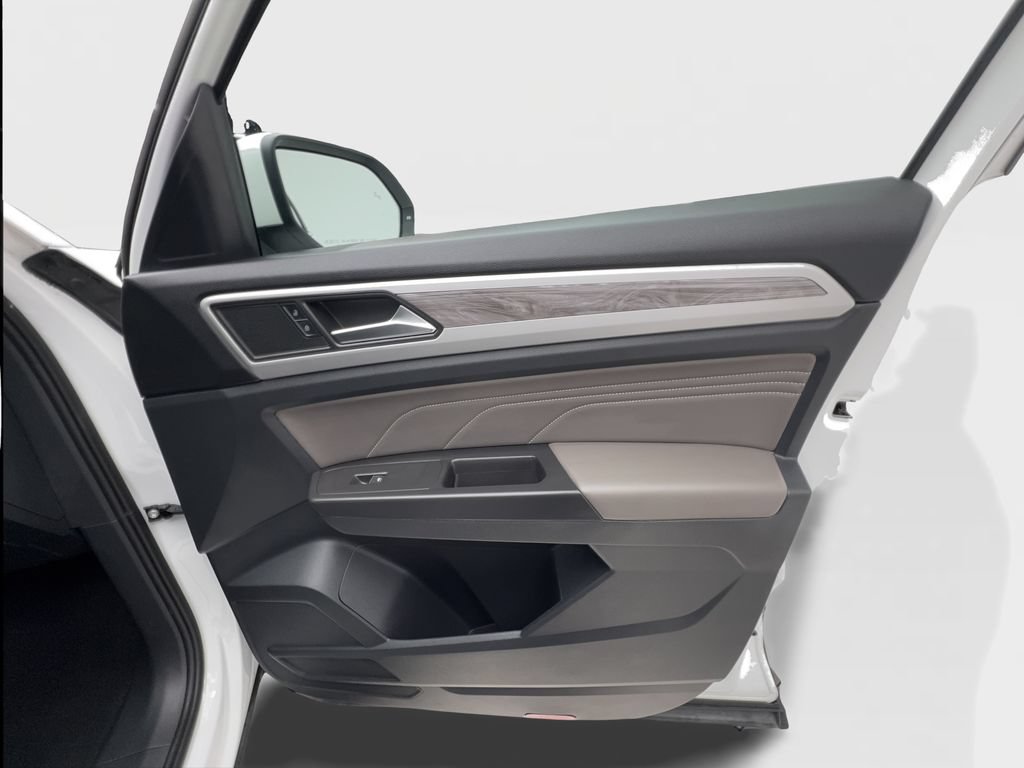 Used 2023 Volkswagen Atlas Cross Sport SE w/ Panoramic Sunroof Package FWD image 35