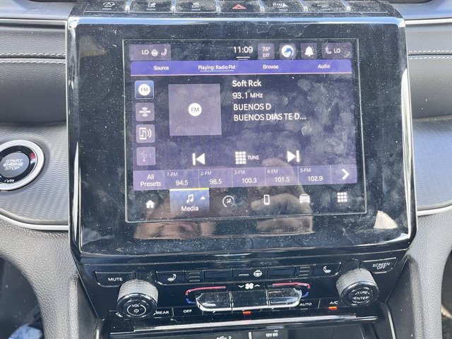 Used 2024 Jeep Grand Cherokee L Altitude image 13