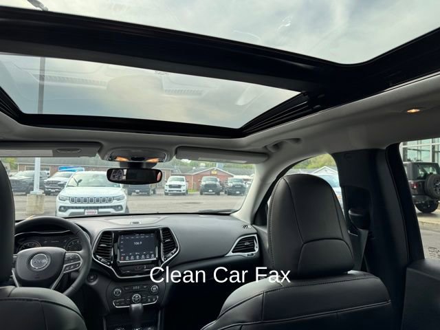 Used 2022 Jeep Cherokee Limited w/ Mopar Interior Package image 6