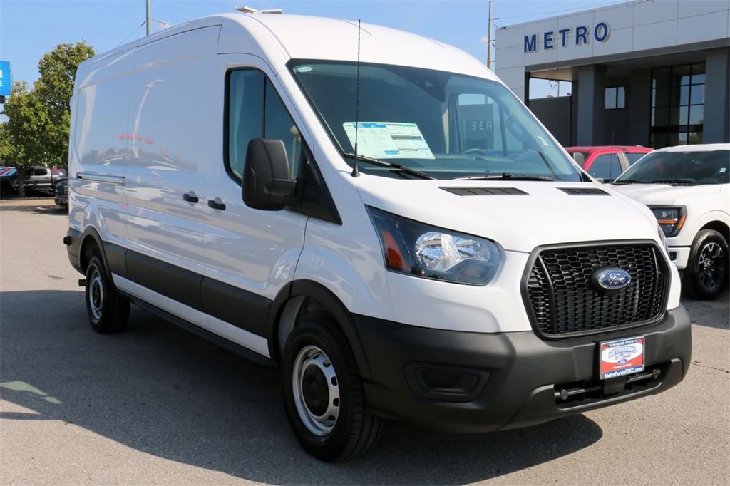 New 2025 Ford Transit 250 148 Medium Roof w/ Load Area Protection Package image 4