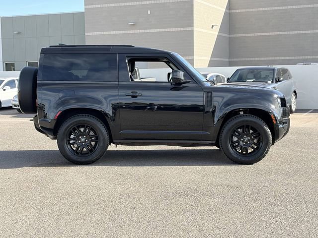 Used 2022 Land Rover Defender 90 X-Dynamic S image 26