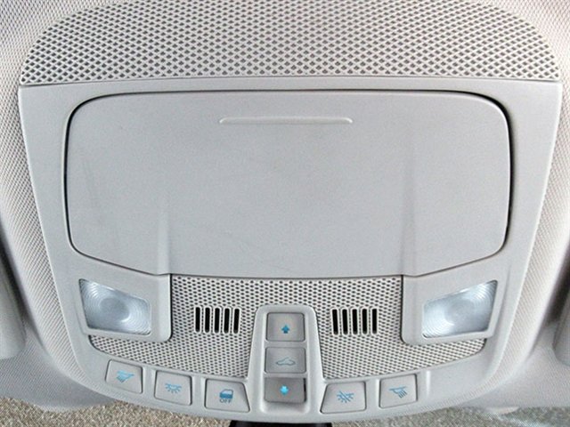 Used 2013 Ford Fusion Titanium w/ Titanium Driver Assist Pkg FWD image 31