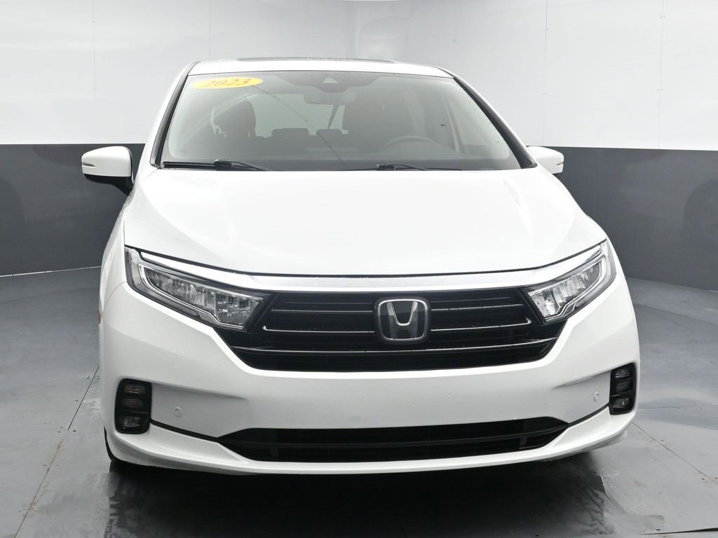Used 2023 Honda Odyssey Touring image 3