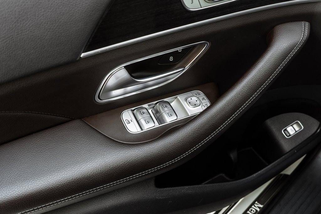 Used 2020 Mercedes-Benz GLS 450 4MATIC image 18