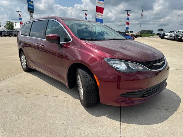 Used 2017 Chrysler Pacifica Touring FWD image 20