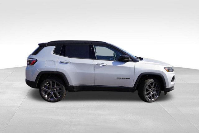 New 2026 Jeep Compass Limited AWD/4WD image 2