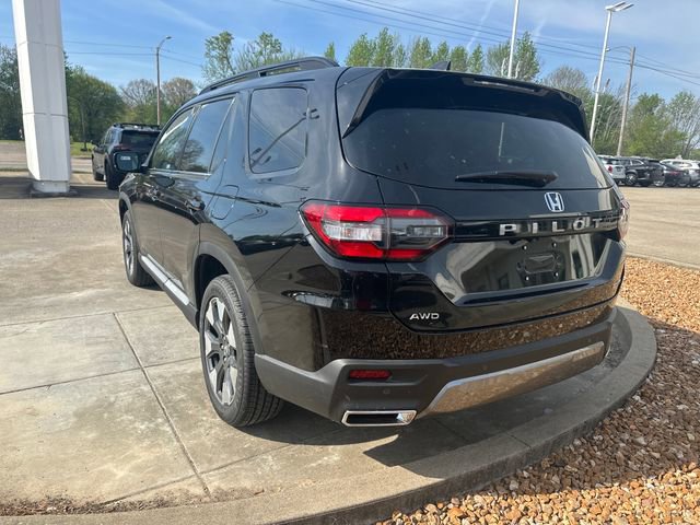New 2026 Honda Pilot Touring image 3