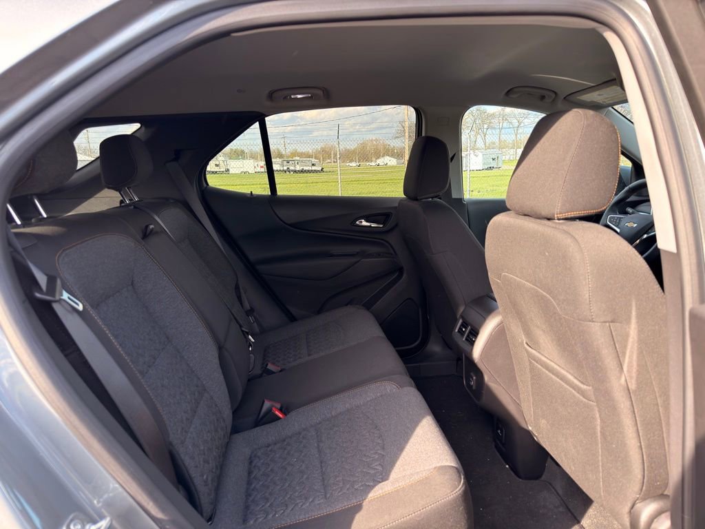Used 2024 Chevrolet Equinox LT image 31