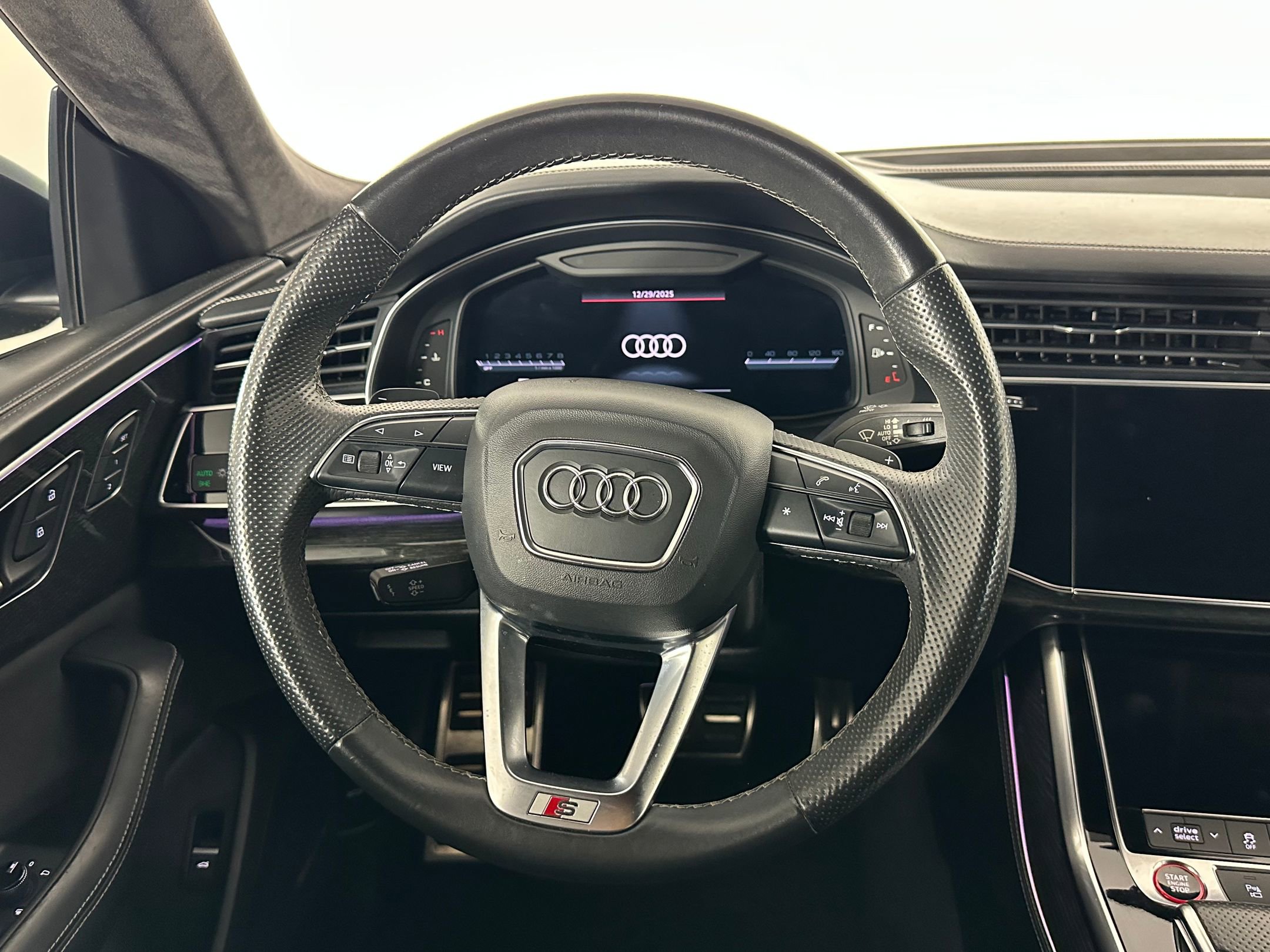 Used 2021 Audi SQ8 Premium Plus w/ Luxury Package image 14