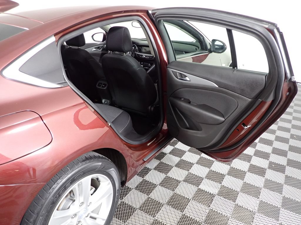 Used 2018 Buick Regal Preferred w/ Sights and Sounds Package FWD image 29