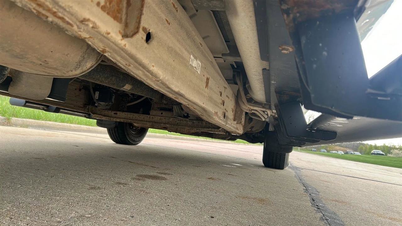 Used 2018 Chevrolet Express 3500 LT w/ LT Preferred Equipment Group RWD image 26