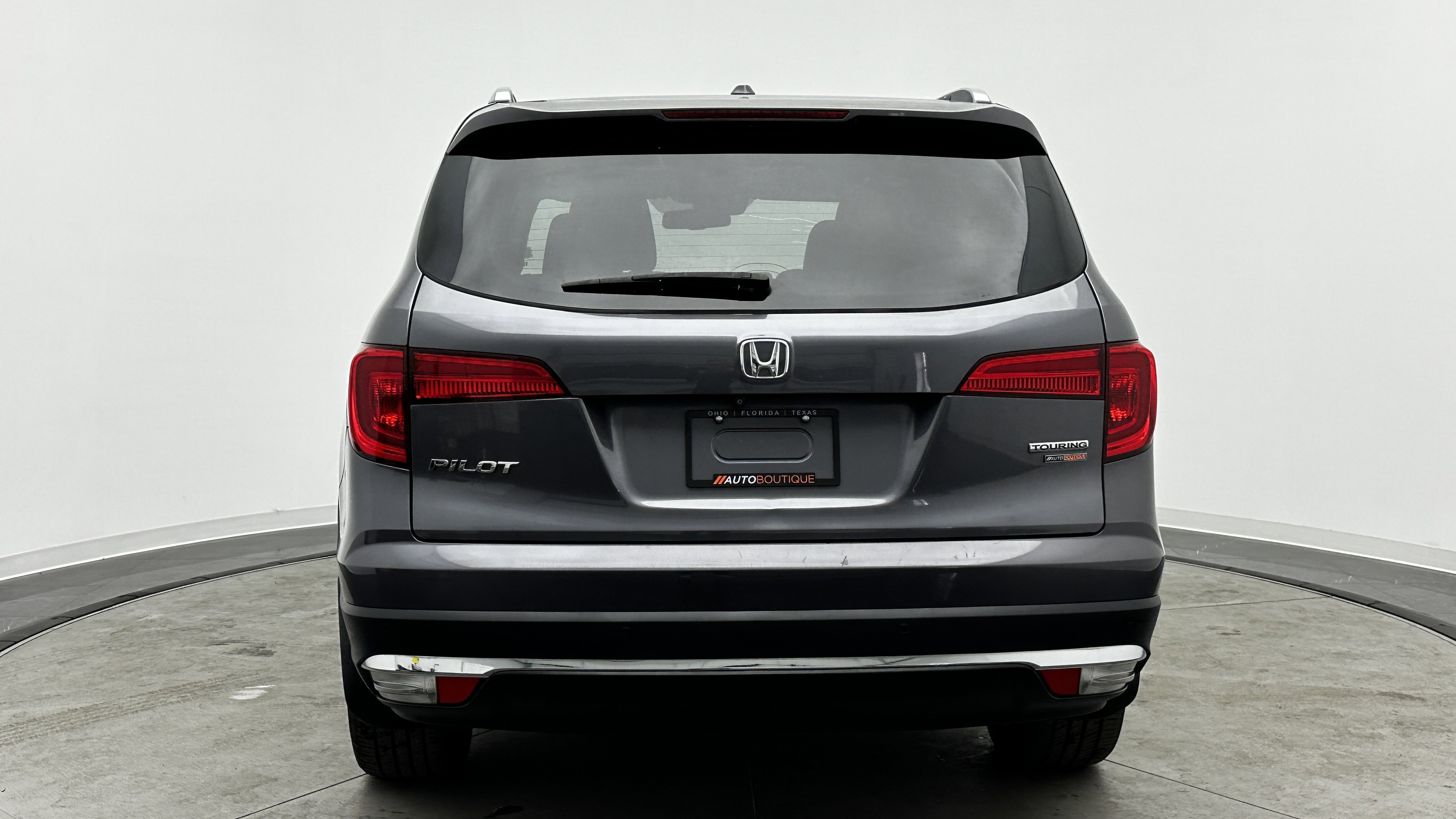 Used 2018 Honda Pilot Touring image 7