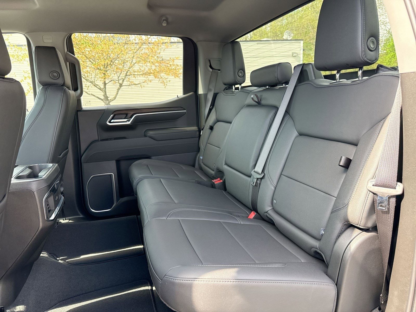 New 2026 GMC Sierra 1500 SLT w/ SLT Premium Package image 22