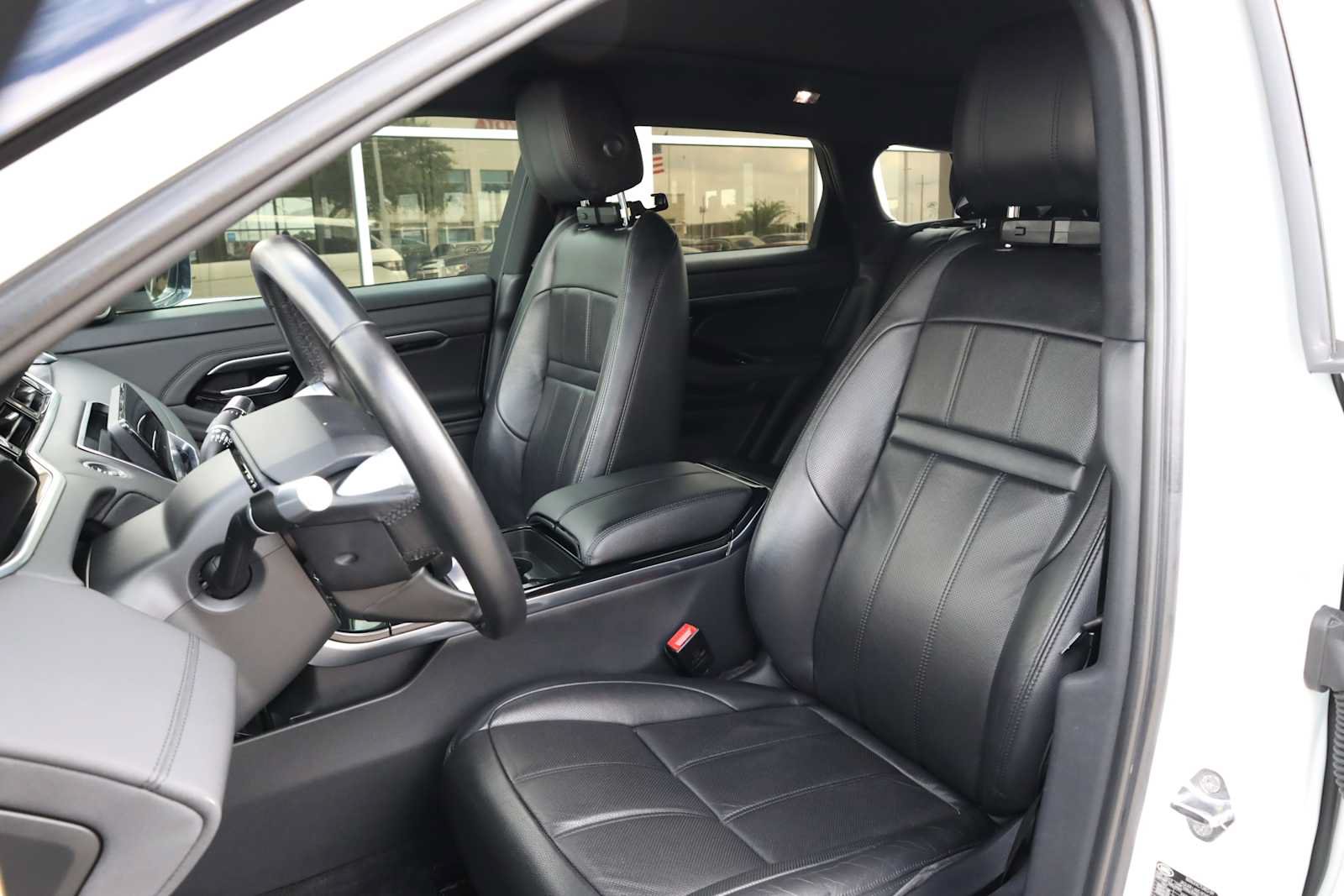 Used 2020 Land Rover Range Rover Evoque SE AWD/4WD image 28