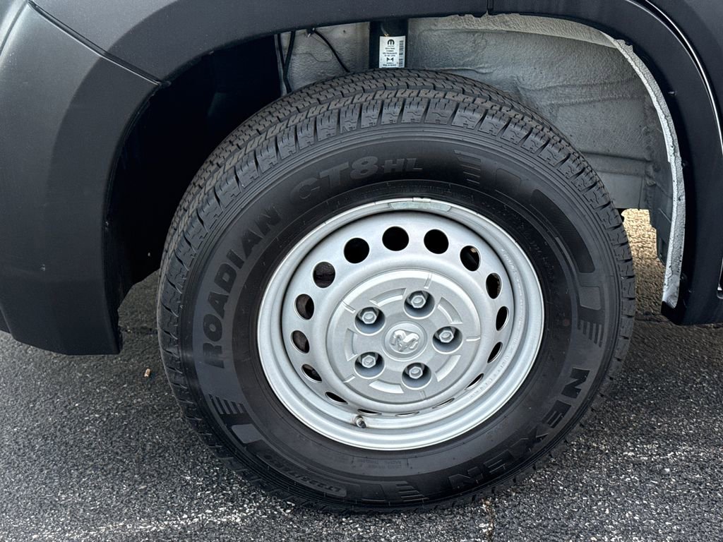 Used 2025 RAM ProMaster 1500 FWD image 13