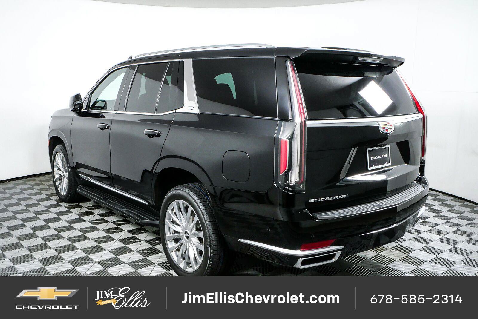 Used 2021 Cadillac Escalade Premium Luxury AWD/4WD image 30