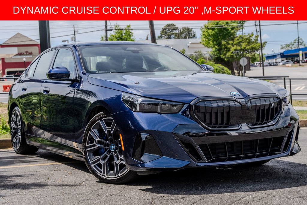 Used 2025 BMW i5 xDrive40 w/ M Sport Package AWD/4WD image 3