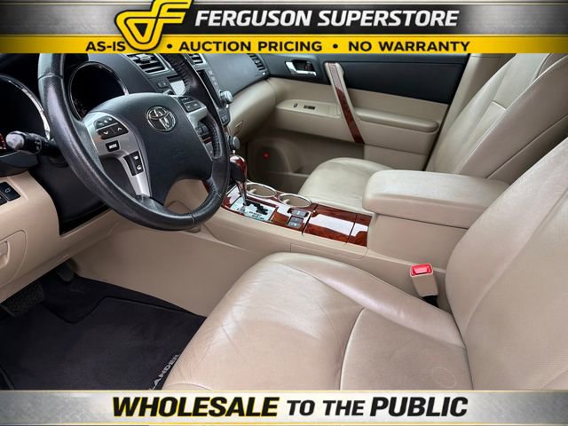 Used 2012 Toyota Highlander Limited w/ Tow Pkg AWD/4WD image 17