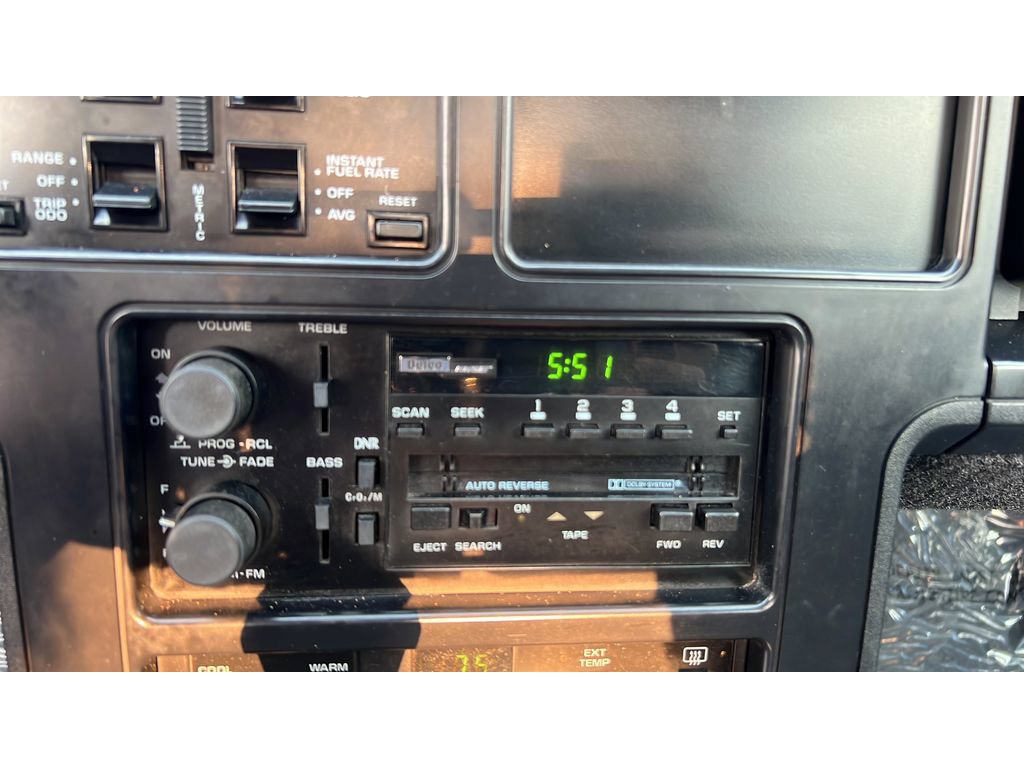 Used 1989 Chevrolet Corvette Convertible RWD image 18