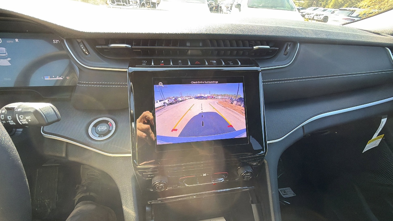 New 2026 Jeep Grand Cherokee L Laredo image 29